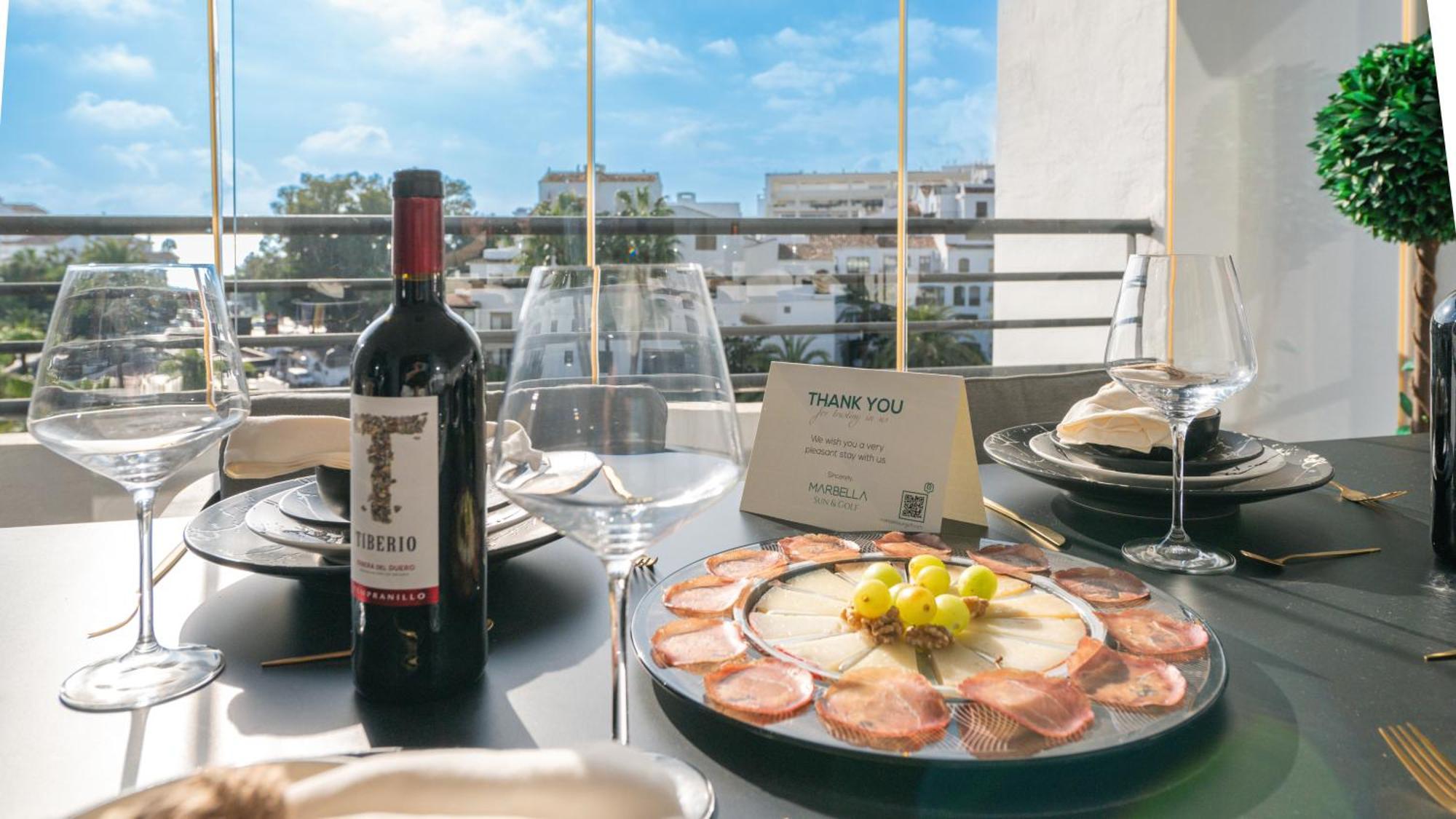 Mediterranean Dream Banus Penthouse With Seaviews Appartement *