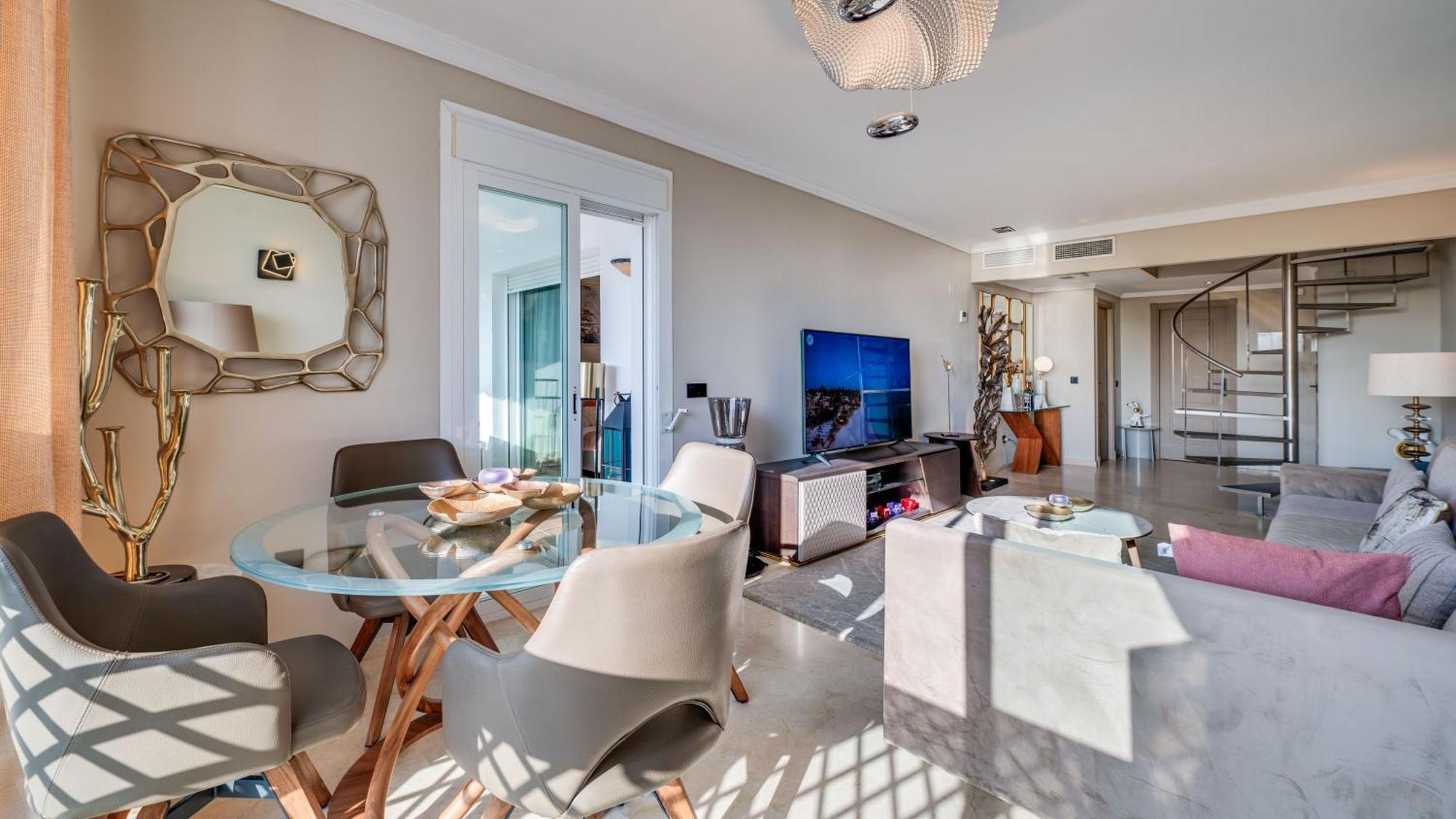 Mediterranean Dream Banus Penthouse With Seaviews *