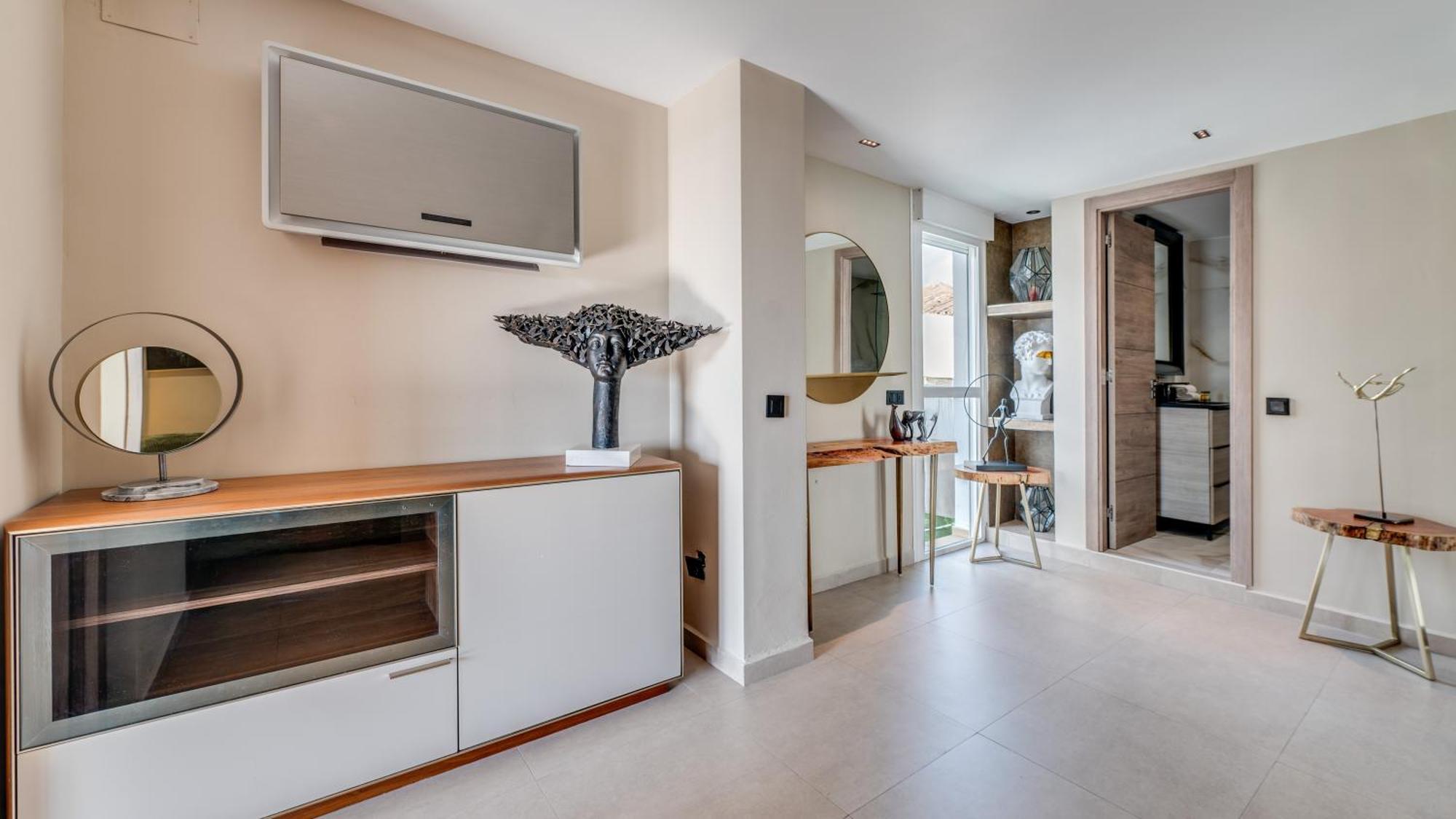 Mediterranean Dream Banus Penthouse With Seaviews